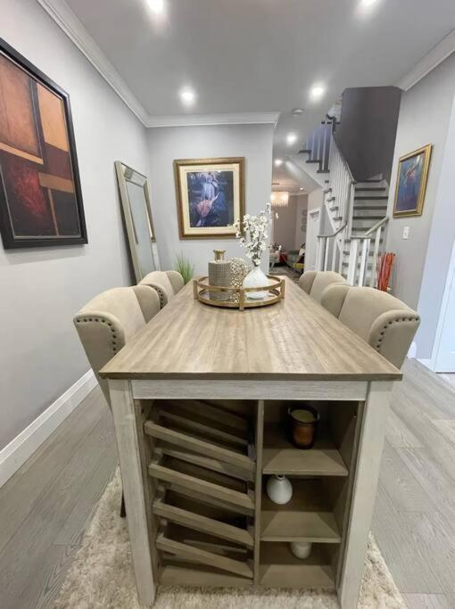 Elegant & Luxurious 3 Bedroom Home Mississauga Esterno foto